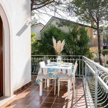 Vera Lignano Sabbiadoro