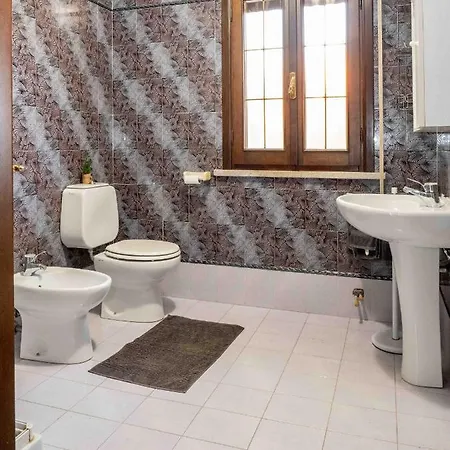 Vera لينانو سابيادورو